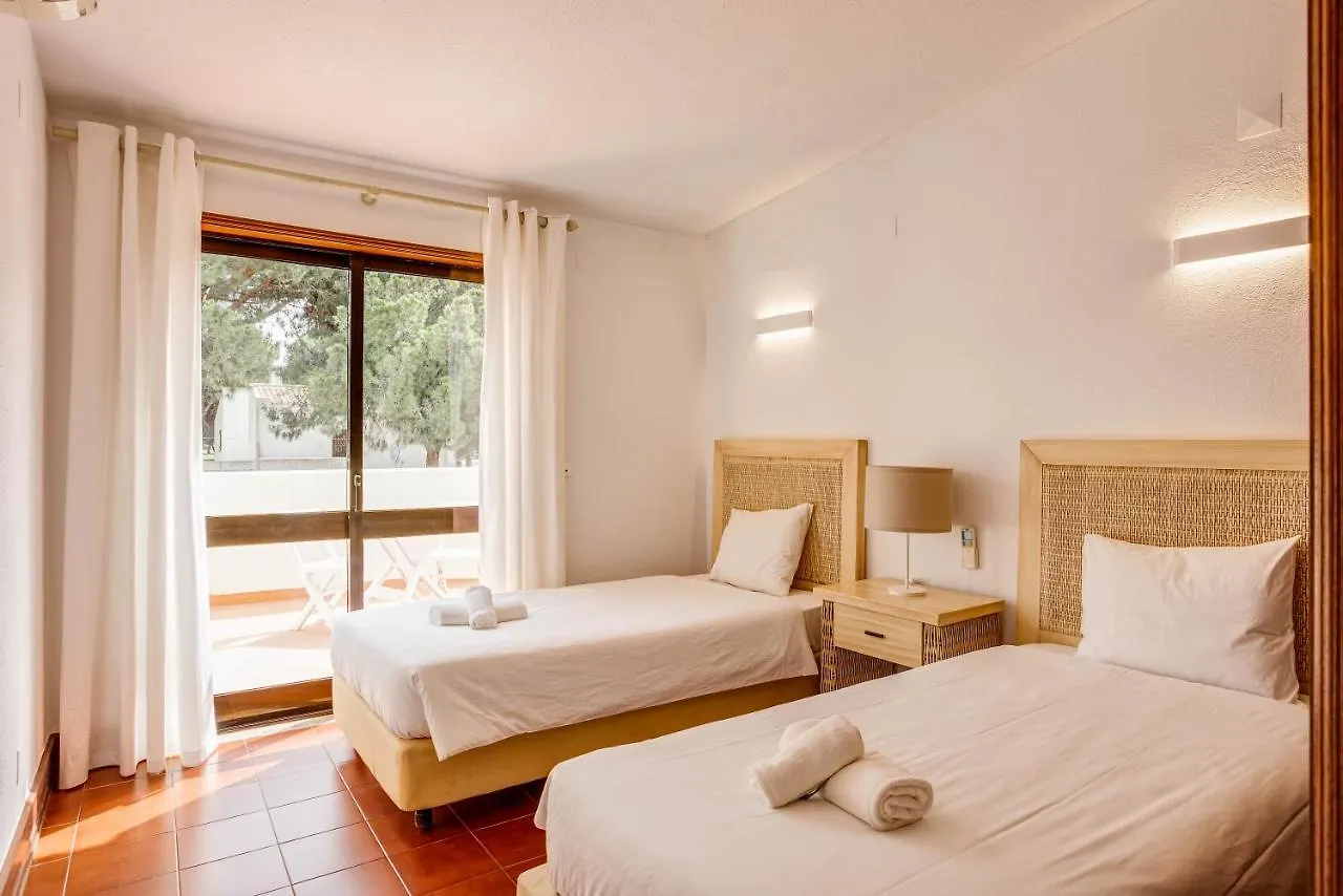 Home Out Vila Do Lince - 8 Ensuite, Heated Pool & Gym - Marina Vilamoura