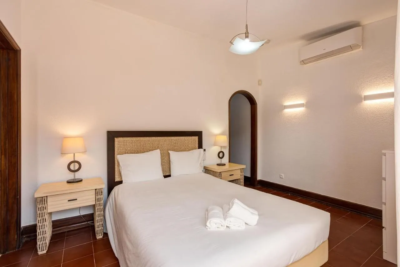 Home Out Vila Do Lince - 8 Ensuite, Heated Pool & Gym - Marina Vilamoura