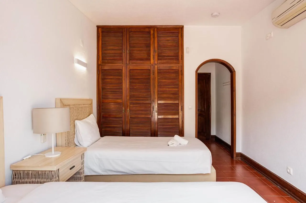 Home Out Vila Do Lince - 8 Ensuite, Heated Pool & Gym - Marina Vilamoura